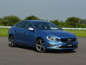 Volvo S60 T4 (JP) '2013